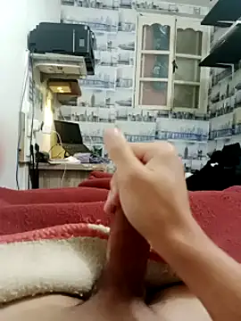 Snapshot of canbemmh546 chatting on 04-12-26, 01:16 canbemmh546 online show from 04-12-26, 01:16