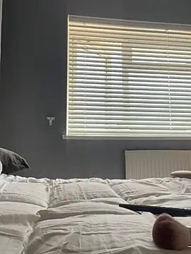BrunetteBarbieXx  online show from 07-12-26, 02:19