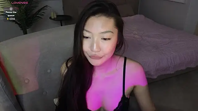 Asel e online show from 04-13-26, 06:19