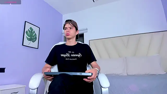 Angel wish  online show from 05-20-26, 03:56