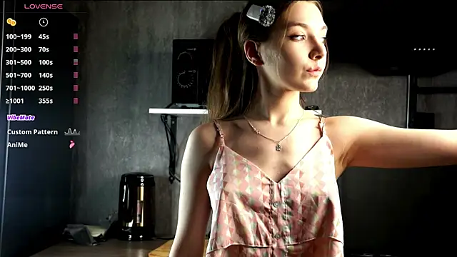 AuraLune   online show from 04-19-26, 07:27