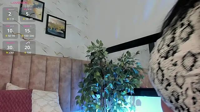 Snapshot of Candicewayne chatting on 07-04-26, 11:16 Candicewayne online show from 07-04-26, 11:16