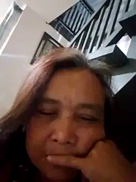 Snapshot of jeanyummytits chatting on 05-01-26, 01:37 jeanyummytits online show from 05-01-26, 01:37