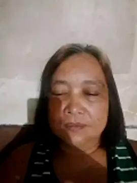 Snapshot of jeanyummytits chatting on 05-19-26, 12:22 jeanyummytits online show from 05-19-26, 12:22