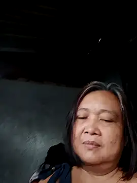 Snapshot of jeanyummytits chatting on 05-23-26, 09:41 jeanyummytits online show from 05-23-26, 09:41