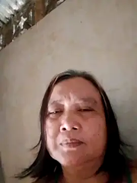 Snapshot of jeanyummytits chatting on 06-08-26, 12:03 jeanyummytits online show from 06-08-26, 12:03