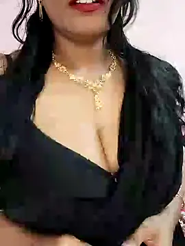 Snapshot of Mayuri-hot chatting on 06-27-26, 04:39 Mayuri-hot online show from 06-27-26, 04:39