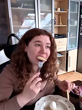 AmeliFoxi online show from 04-15-26, 09:05