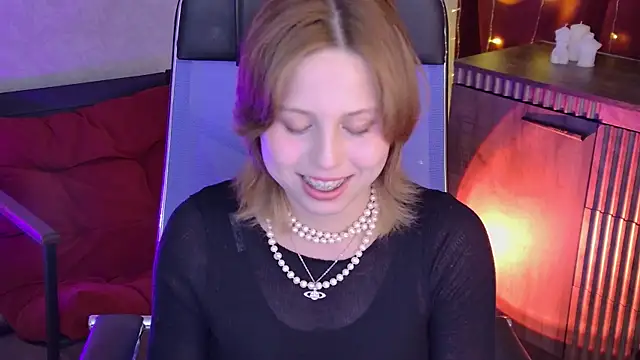 VivienneHebert online show from 06-26-26, 12:42