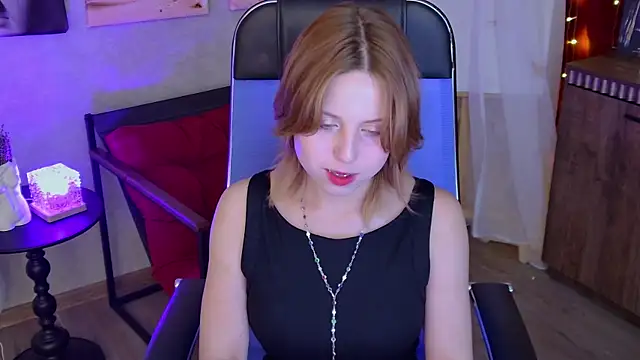 VivienneHebert online show from 07-22-26, 01:03
