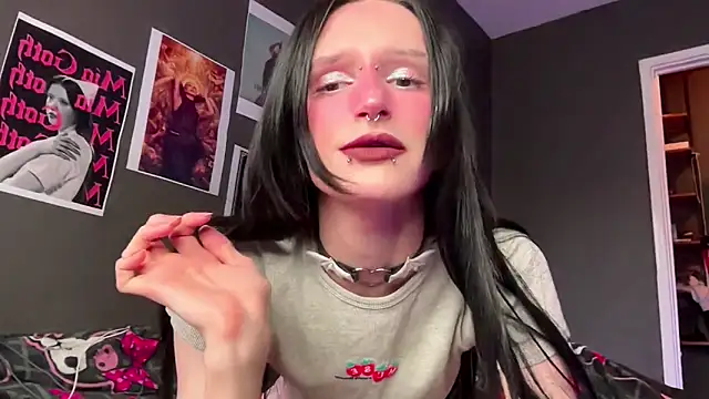 Niky Long online show from 04-16-26, 01:45