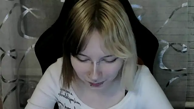 Vi Nika online show from 04-19-26, 06:10