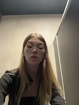 Risky Mia69 online show from 04-25-26, 04:37