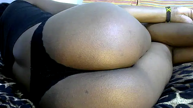 Hot-Juicy- online show from 04-21-26, 01:42