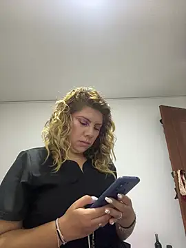 Snapshot of viictoria_moncada chatting on 07-03-26, 01:56 viictoria moncada online show from 07-03-26, 01:56