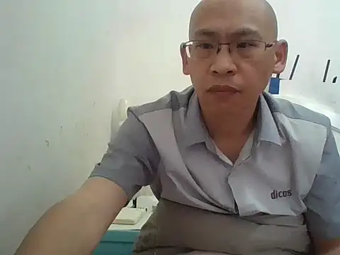 Snapshot of benly118 chatting on 04-21-26, 02:51 benly118 online show from 04-21-26, 02:51