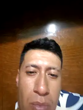 Snapshot of Martin27xxxhot chatting on 07-31-26, 11:53 Martin27xxxhot online show from 07-31-26, 11:53