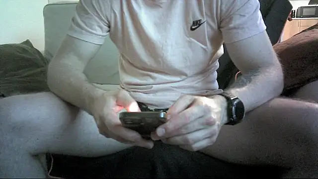 AlexSuperTramp94Model online show from 05-26-26, 06:37