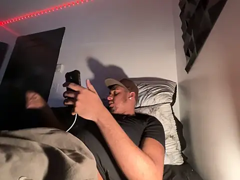 Dominicanboy06 online show from 04-15-26, 06:15