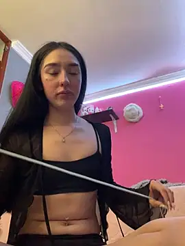 NickieCute- online show from 05-07-26, 08:36