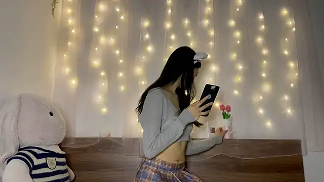 Snapshot of shy_pink_doll chatting on 05-15-26, 03:08 shy pink doll online show from 05-15-26, 03:08