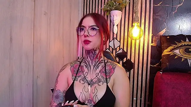 Snapshot of Atenea_Red chatting on 05-26-26, 09:55 Atenea Red online show from 05-26-26, 09:55