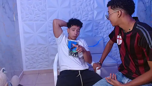 Snapshot of goldenjyj chatting on 04-14-26, 02:34 goldenjyj online show from 04-14-26, 02:34