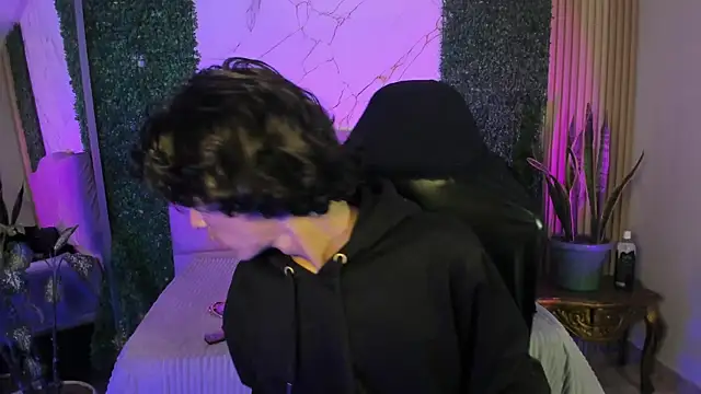 santi foxxx  online show from 04-23-26, 02:13