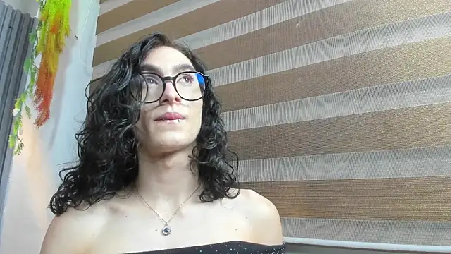 Snapshot of Shammy_rosse chatting on 06-09-26, 08:20 Shammy rosse online show from 06-09-26, 08:20