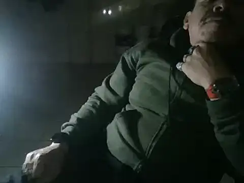 Snapshot of Oskr2024XXX chatting on 01-22-25, 01:31 Oskr2024XXX online show from 01-22-25, 01:31