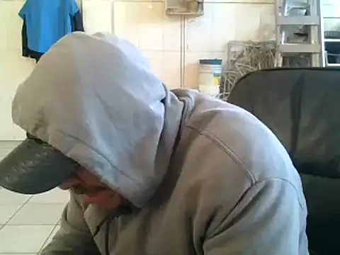 Snapshot of Oskr2024XXX chatting on 01-29-25, 06:28 Oskr2024XXX online show from 01-29-25, 06:28