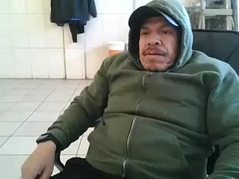 Snapshot of Oskr2024XXX chatting on 02-08-25, 06:33 Oskr2024XXX online show from 02-08-25, 06:33