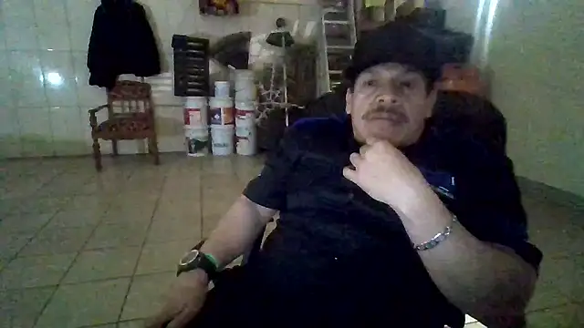 Snapshot of Oskr2024XXX chatting on 01-18-26, 03:32 Oskr2024XXX online show from 01-18-26, 03:32