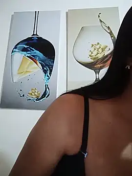 Silvana2927 online show from 05-13-26, 05:05
