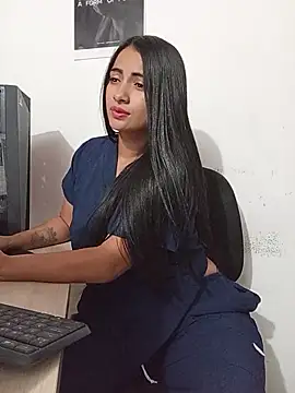 DaniellaGiraldo online show from 06-23-26, 01:42
