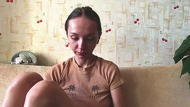 AdriannaBill online show from 07-17-26, 03:18