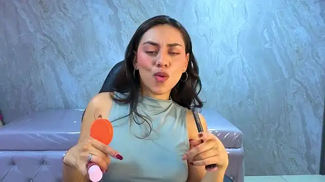 Snapshot of grecia_soler_a chatting on 06-12-26, 12:48 grecia soler a online show from 06-12-26, 12:48