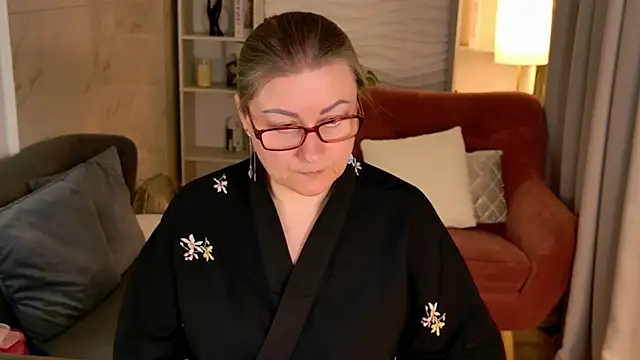 Alexandra Kind online show from 04-19-26, 08:55