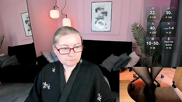 Alexandra Kind online show from 07-10-26, 08:55