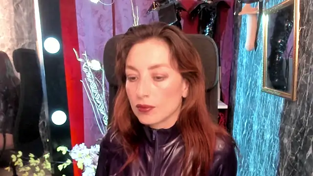 Queenscarlettsecret online show from 04-16-26, 07:03