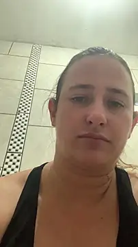 lolitaloira2 online show from 04-19-26, 07:49