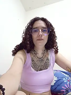 Aura Phone online show from 05-09-26, 03:34