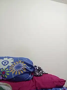 Aura Phone online show from 05-19-26, 06:09
