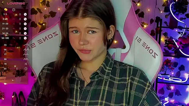 alice tails online show from 04-16-26, 09:39