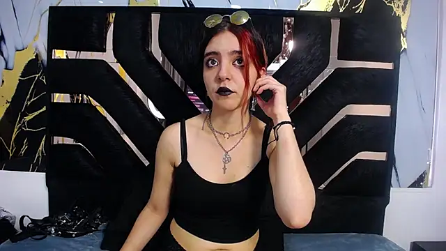 Snapshot of amberblackcs01 chatting on 05-05-26, 03:09 amberblackcs01 online show from 05-05-26, 03:09