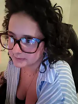 Snapshot of _lascivious chatting on 04-28-26, 03:22 lascivious online show from 04-28-26, 03:22