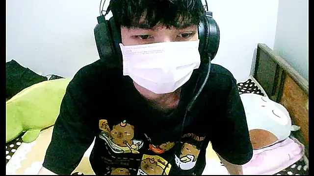 Snapshot of Kangc369 chatting on 04-25-26, 01:41 Kangc369 online show from 04-25-26, 01:41