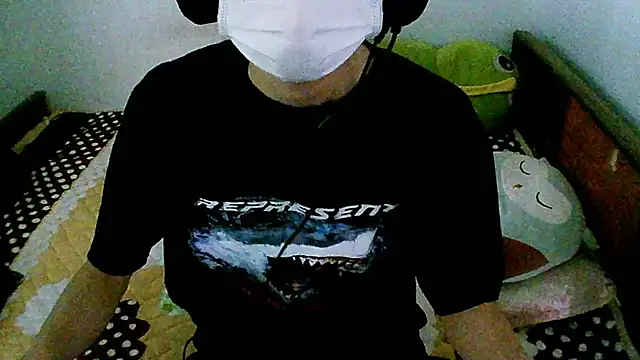 Snapshot of Kangc369 chatting on 05-07-26, 02:39 Kangc369 online show from 05-07-26, 02:39