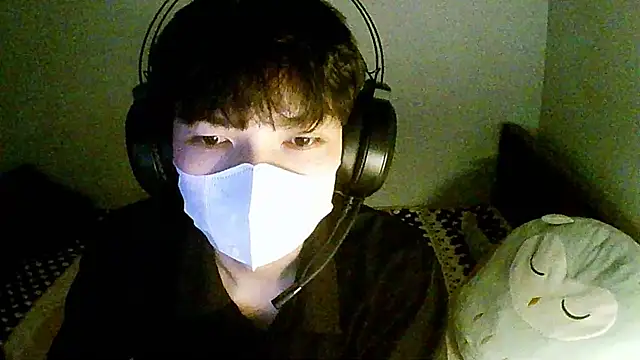Snapshot of Kangc369 chatting on 05-11-26, 02:45 Kangc369 online show from 05-11-26, 02:45