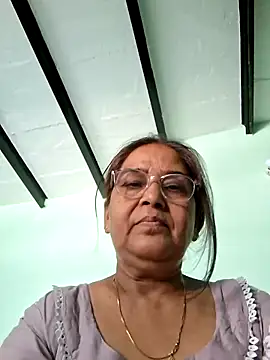 Shalini3456 online show from 05-20-26, 07:36